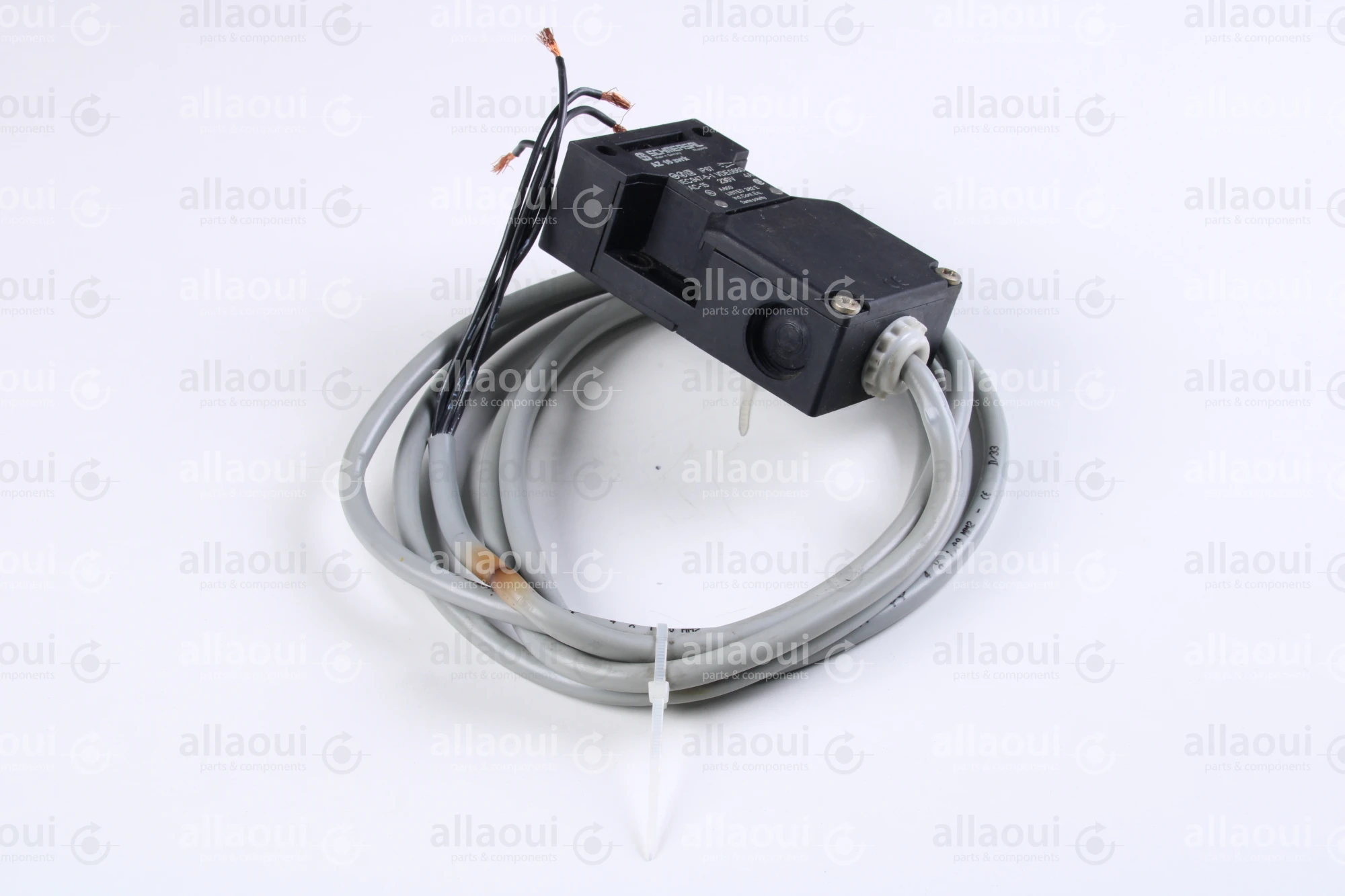 Schmersal Safety Switch + Control Cable AZ16ZVRK