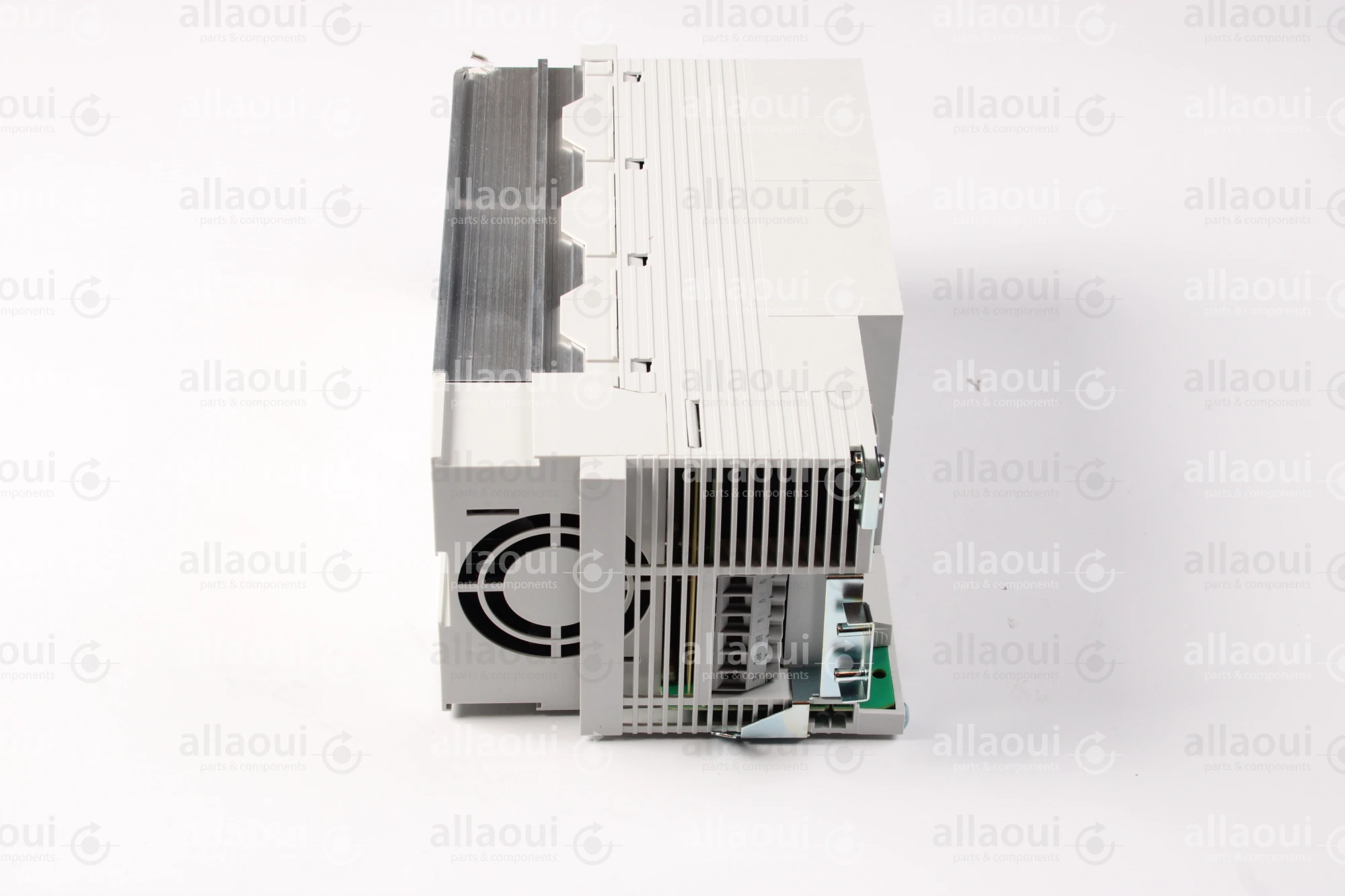 Lenze Frequency Inverter E82EV552K4C