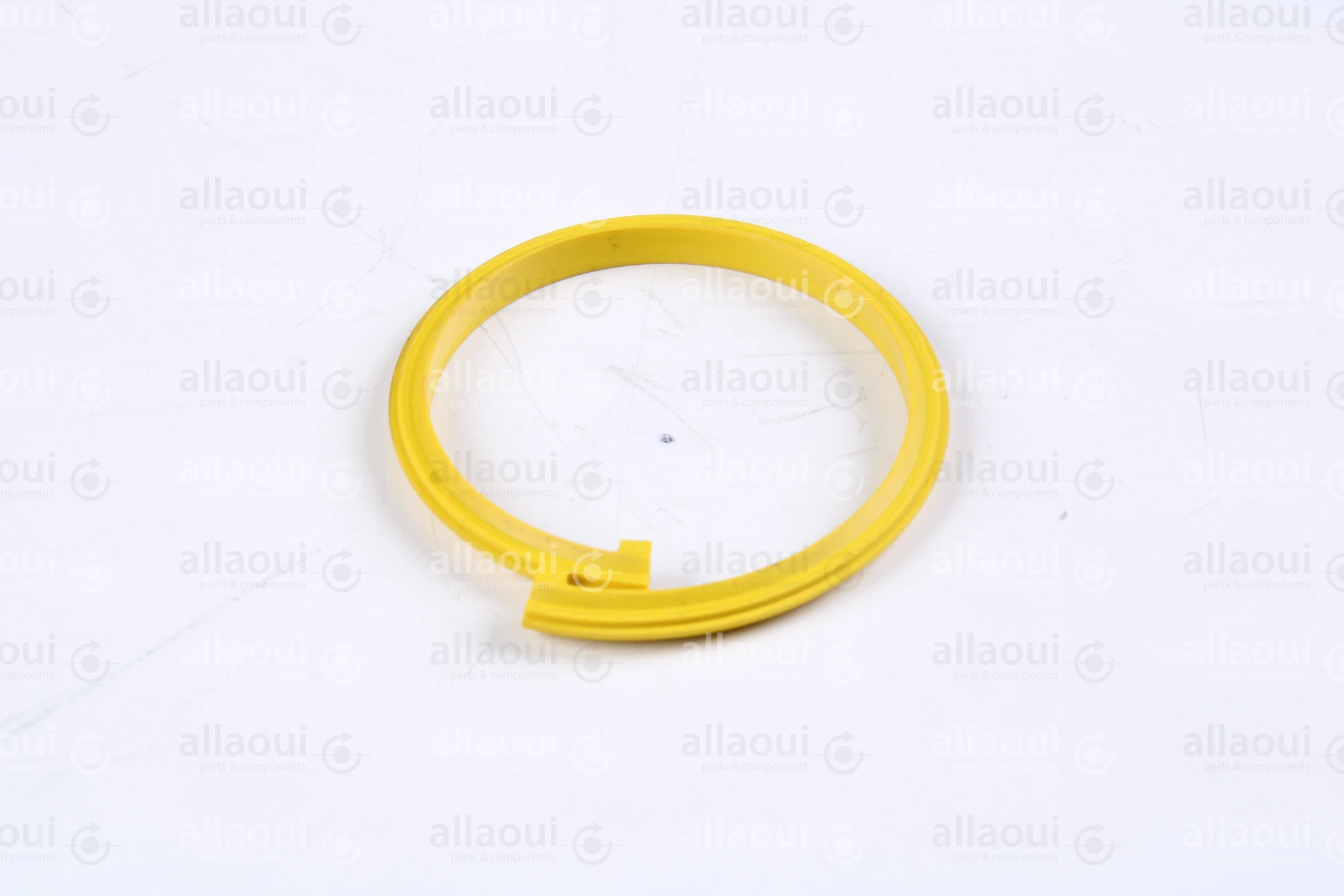MBO Patrize yellow M64 cleaved 1594936 M64