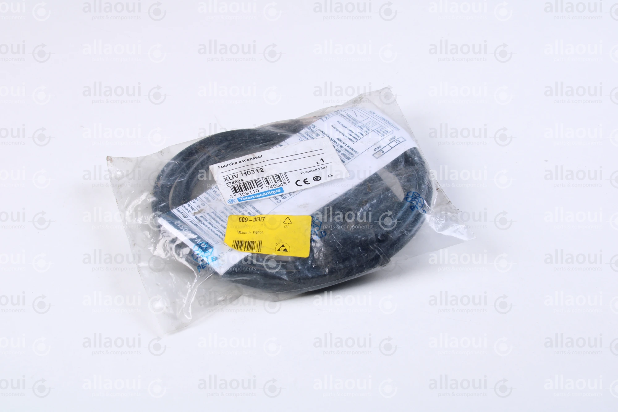 Telemecanique Proximity Switch XUV H0312