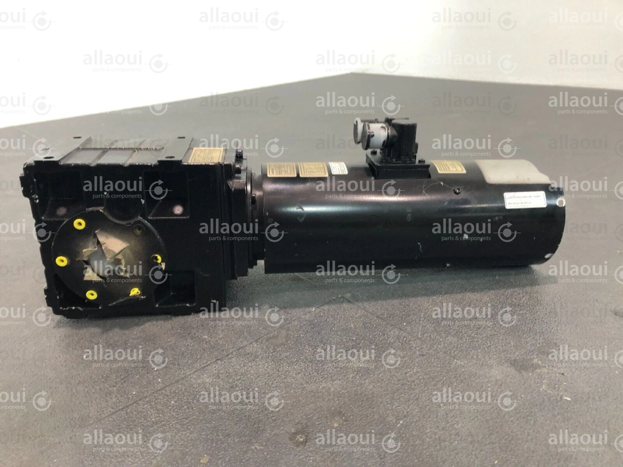 Lenze Motor GKS04-3GHAR-063C32