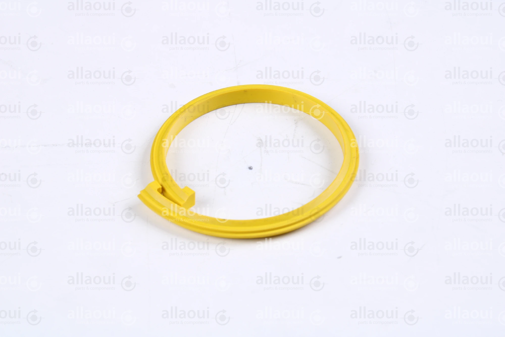 MBO Patrize yellow M64 cleaved 1594936 M64