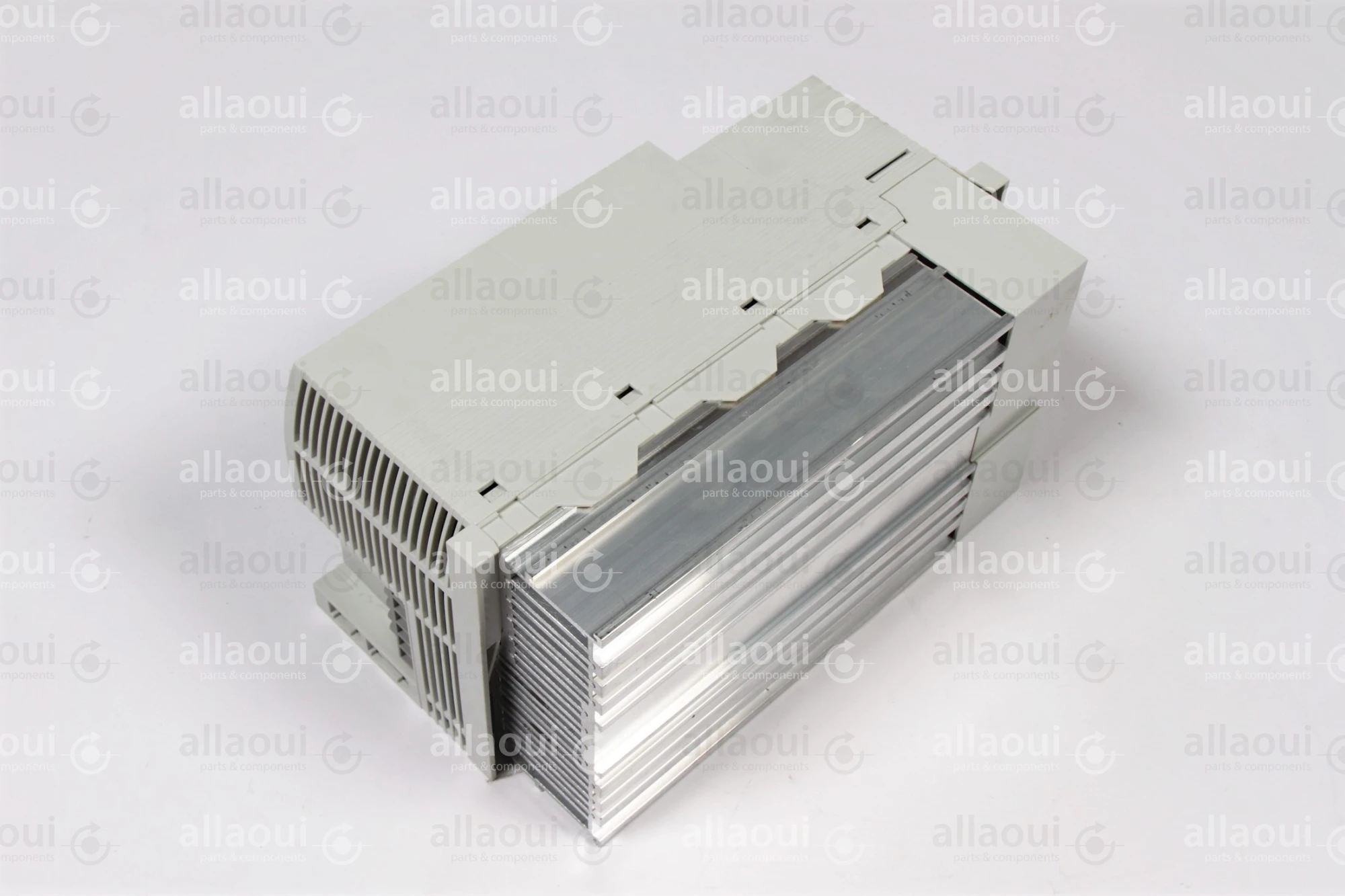 Lenze Frequency Converter E82EV752_4C040