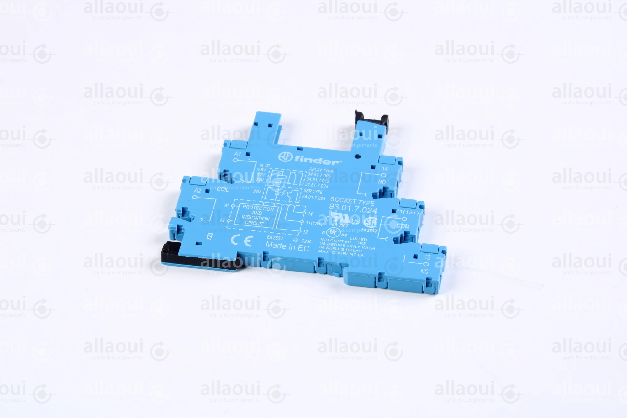 Finder Relay socket with retaining bracket 93.01.7.024