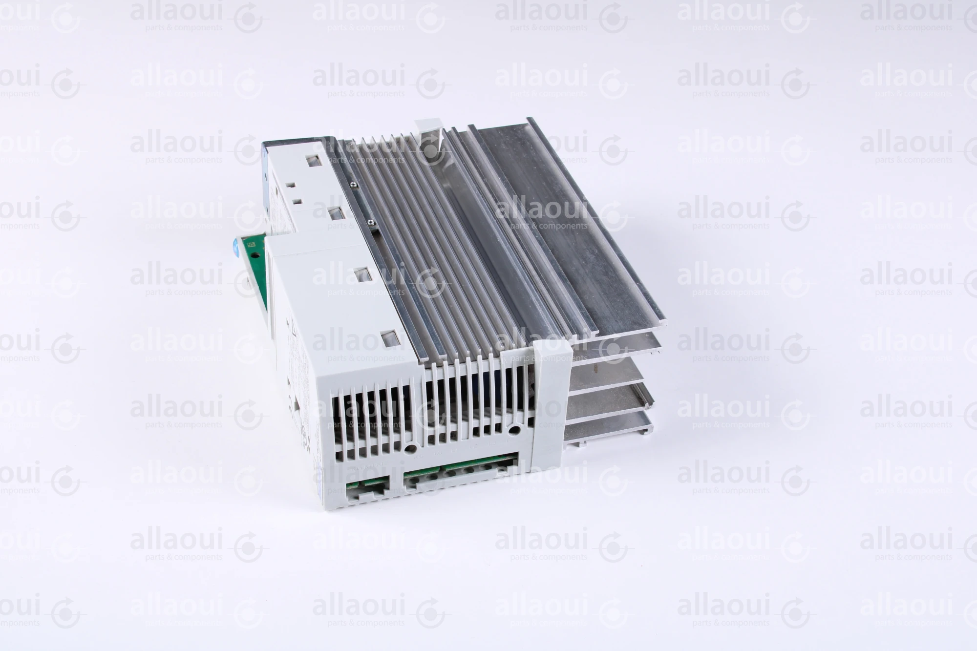 Lenze Frequency Converter 8200 Vector E82EV551_2C