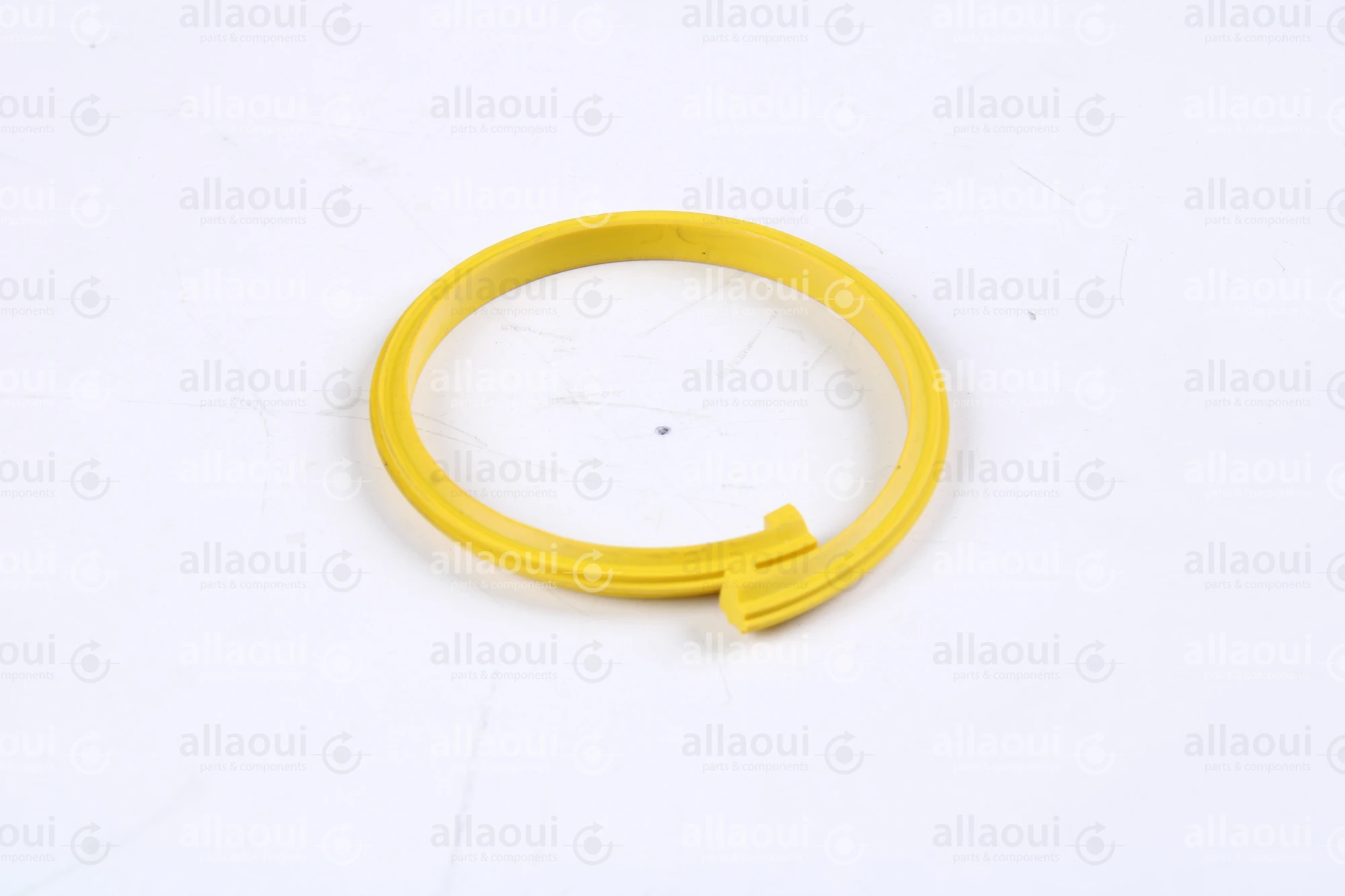MBO Patrize yellow M64 cleaved 1594936 M64