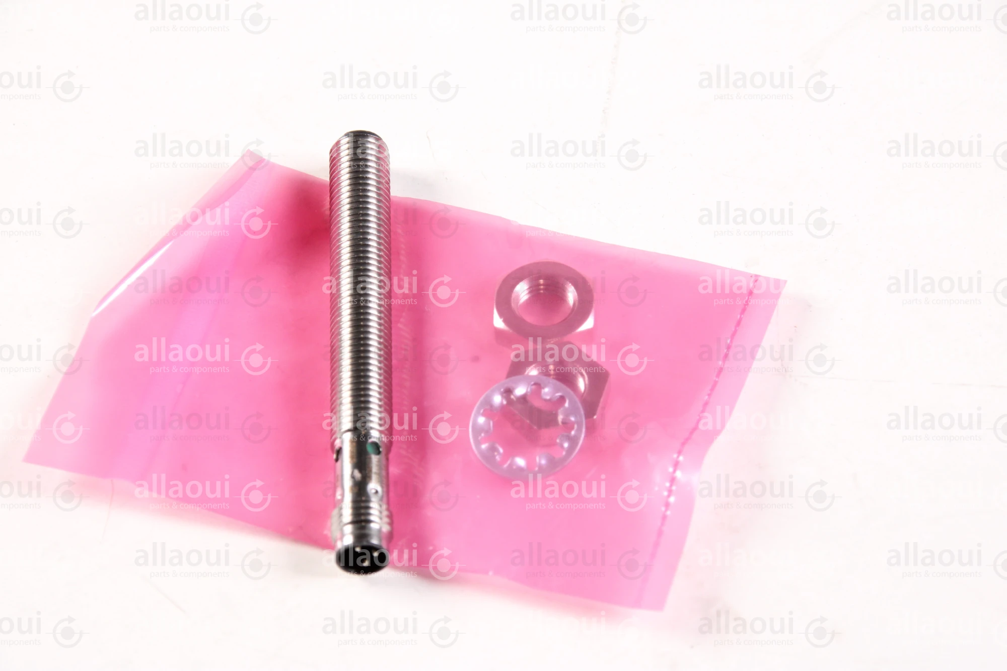 Omron Proximity Sensor E2B-S08LS02-MC-B1