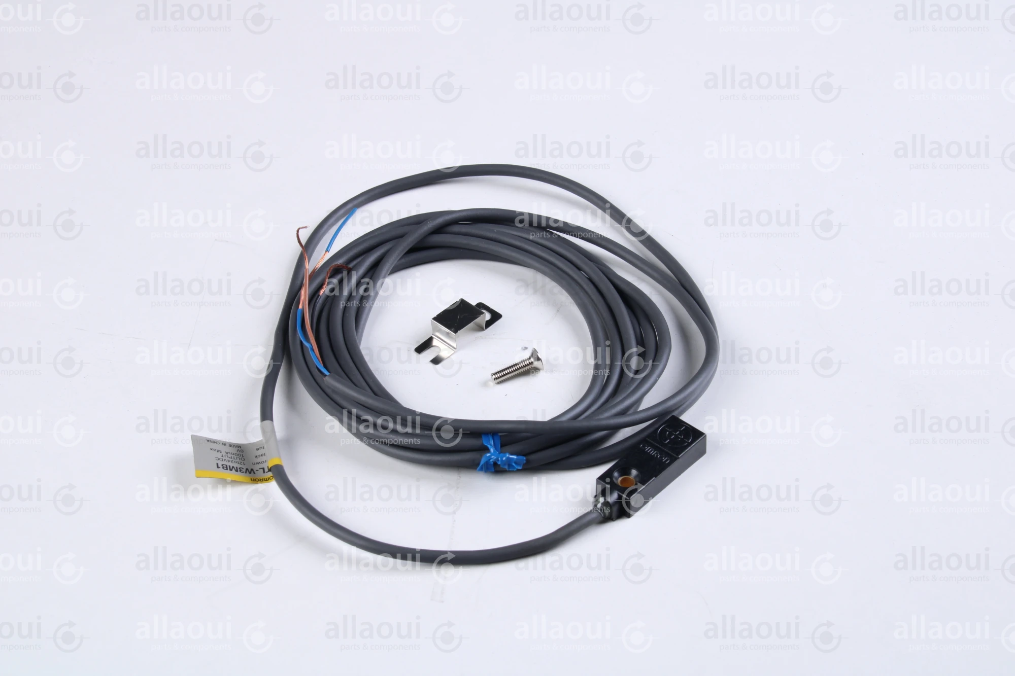 Omron Proximity sensor TL-W3MB1