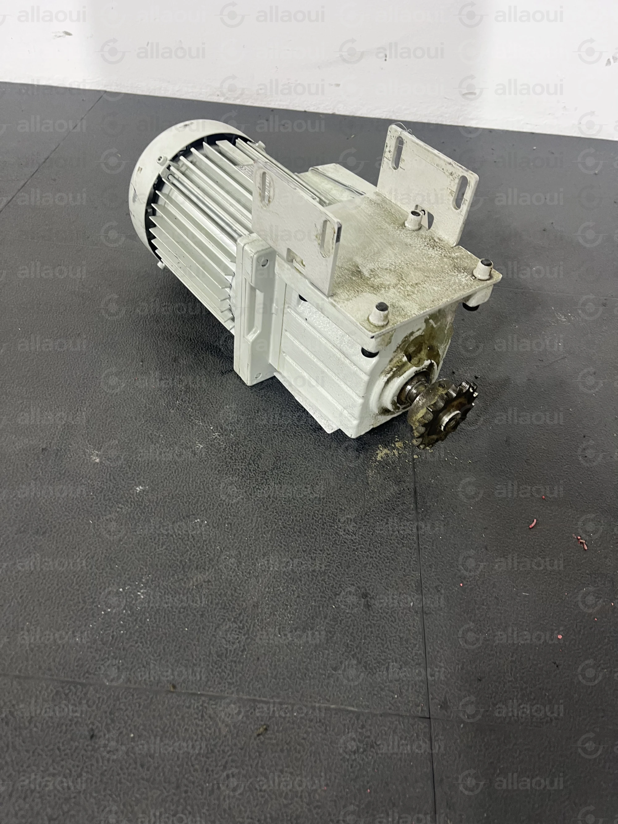 Lenze Motor M0XMA1M 080-32
