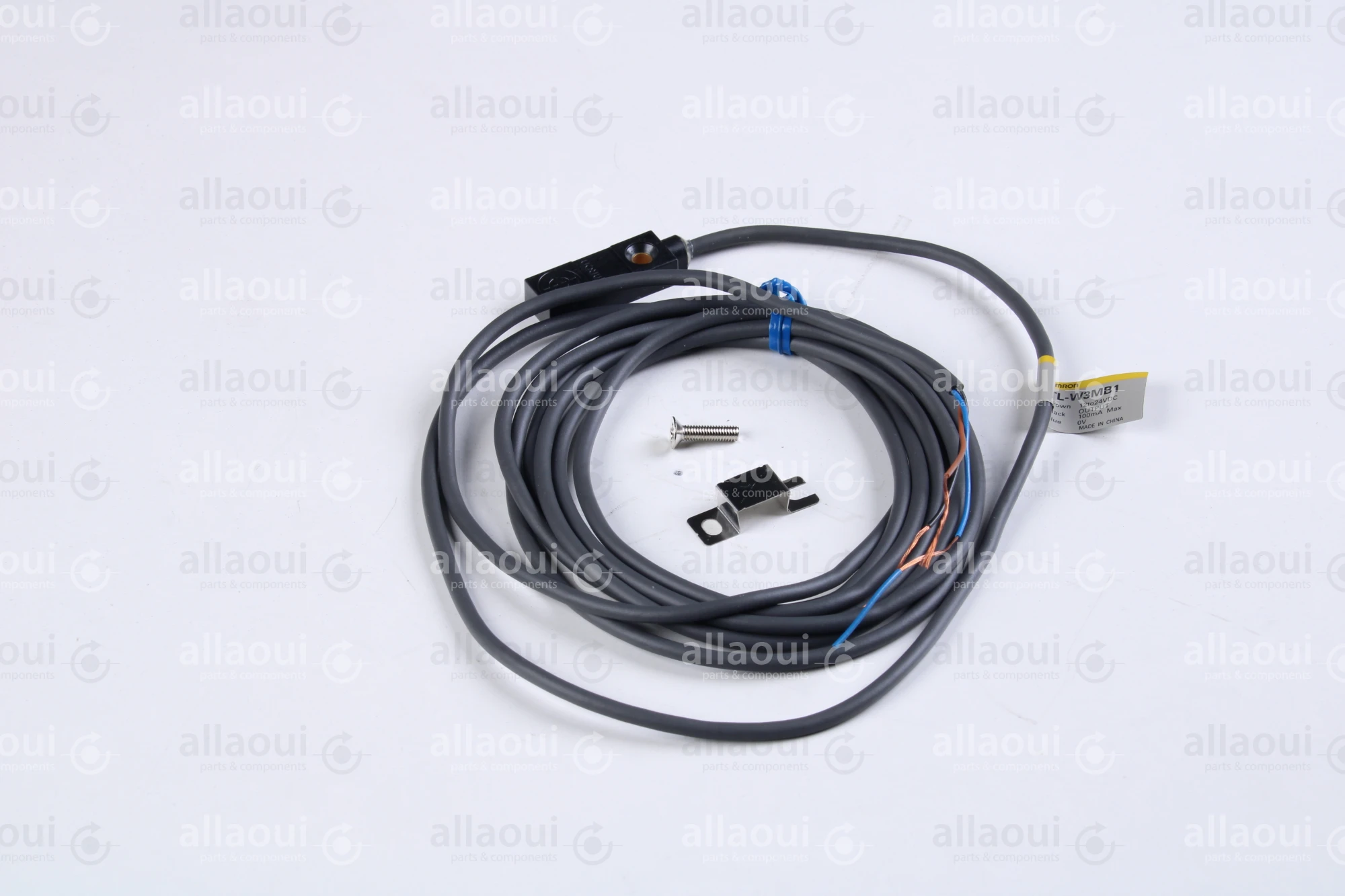 Omron Proximity sensor TL-W3MB1