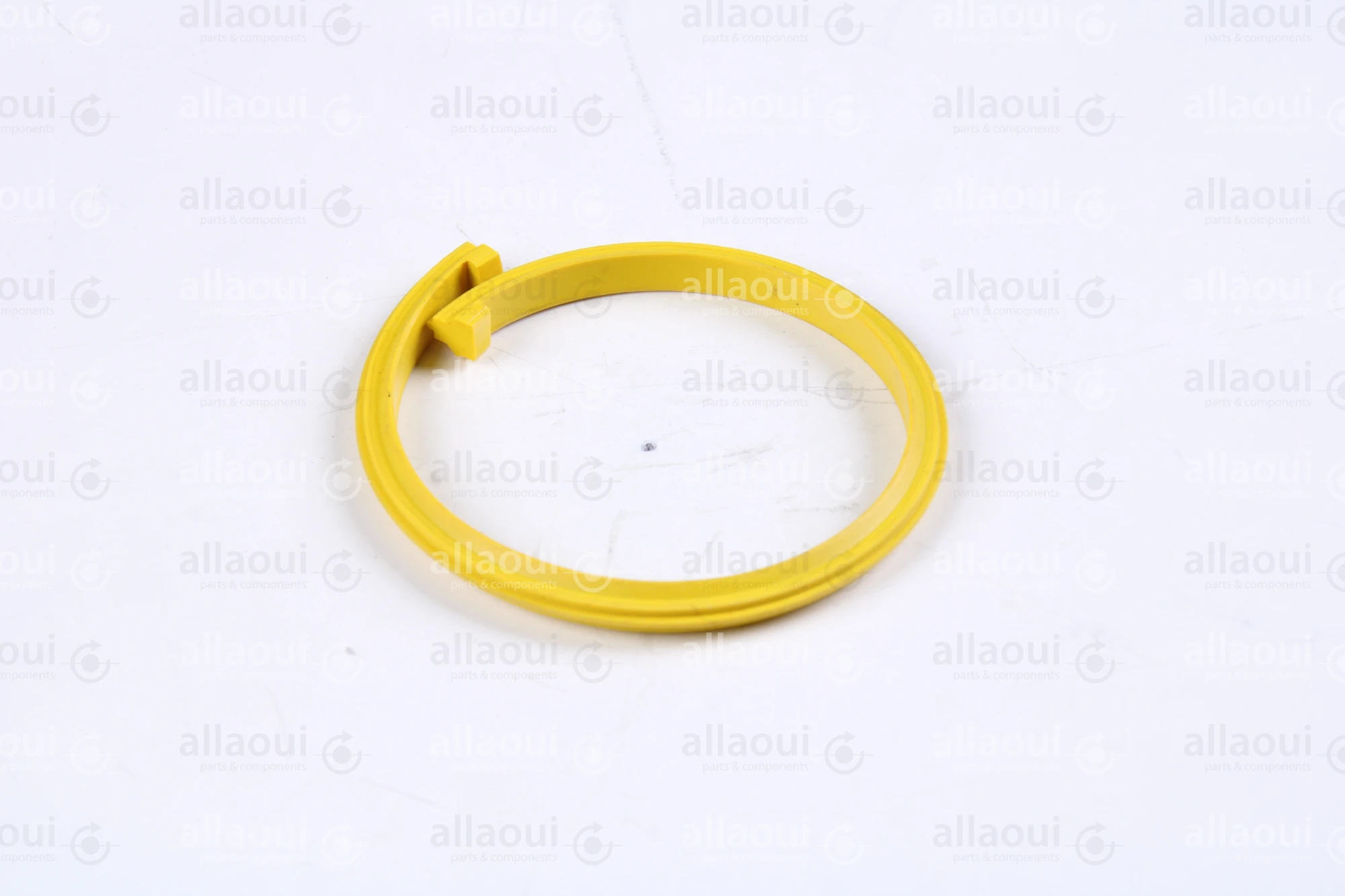 MBO Patrize yellow M64 cleaved 1594936 M64