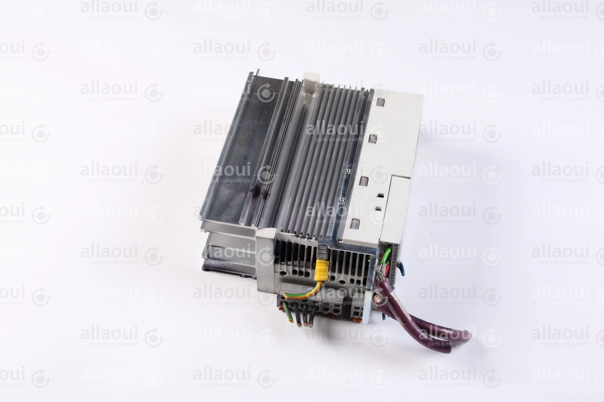 Lenze Frequency Converter 8200 Vector E82EV751_4C