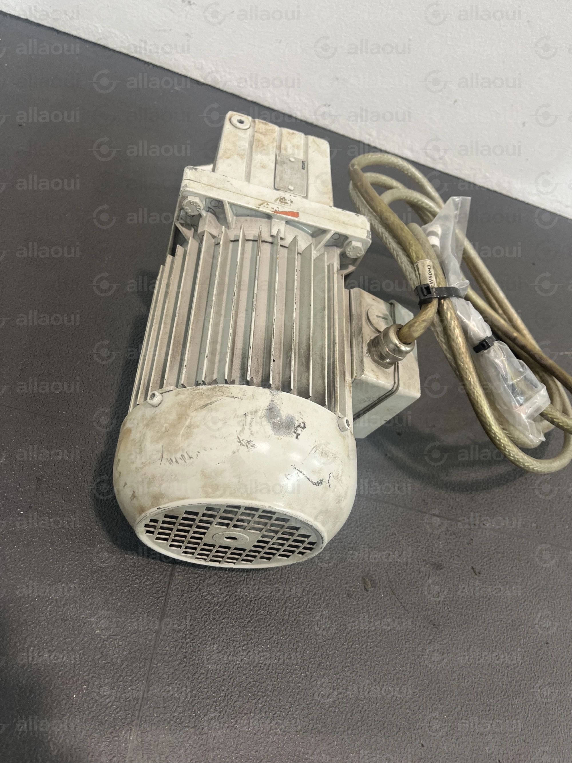 Lenze Motor MDXMA1M 080 - 32