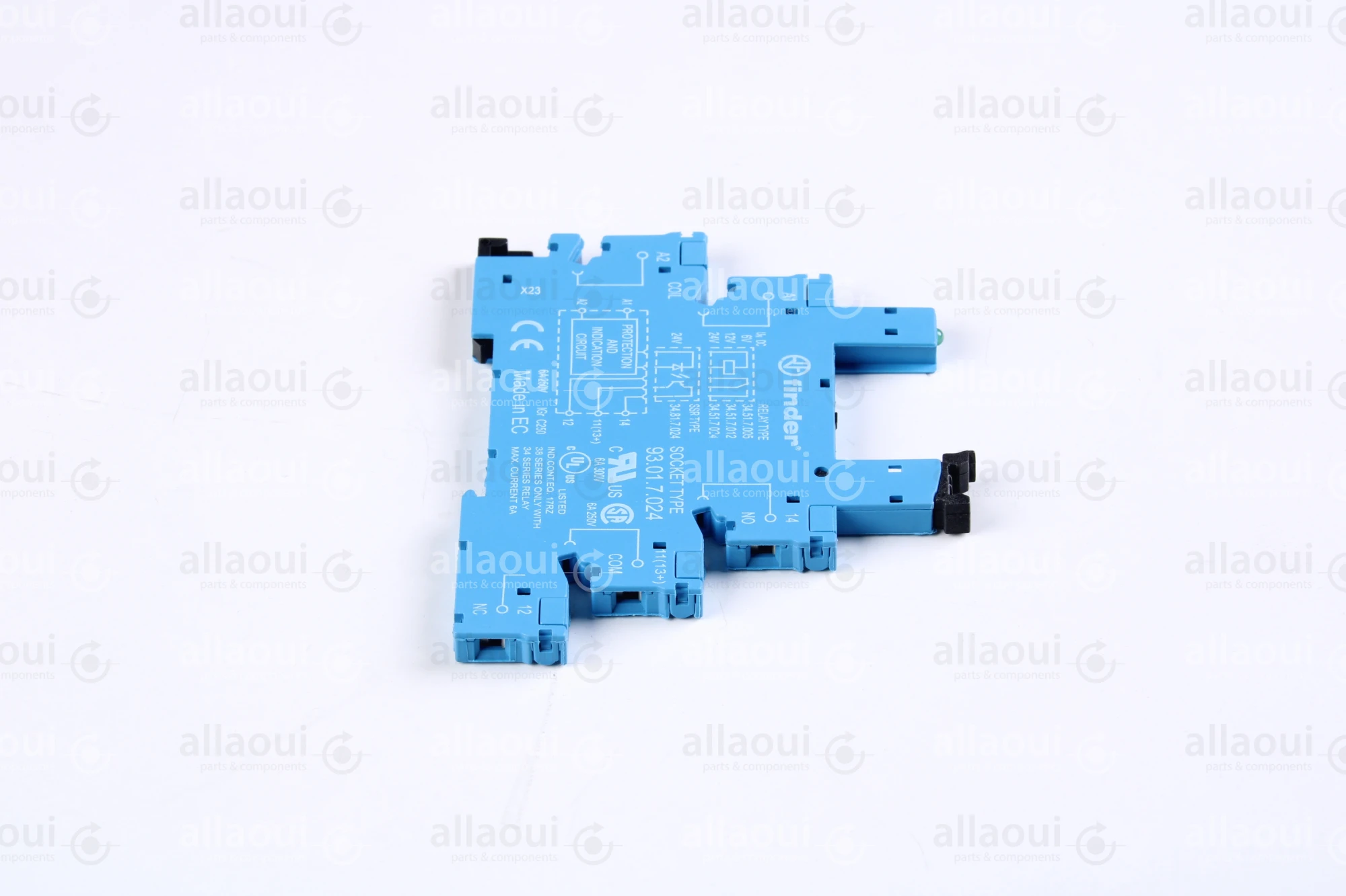 Finder Relay socket with retaining bracket 93.01.7.024