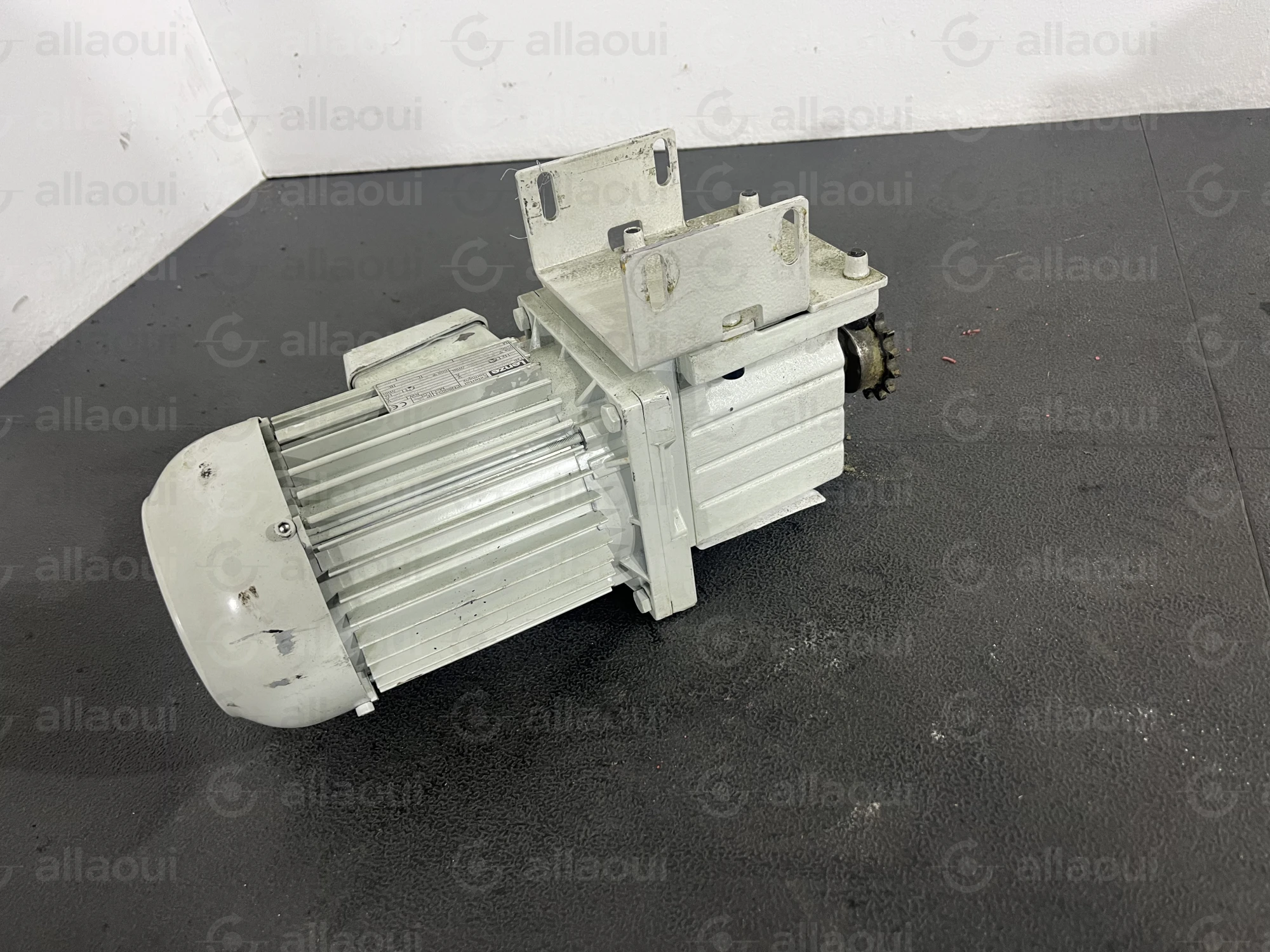 Lenze Motor M0XMA1M 080-32