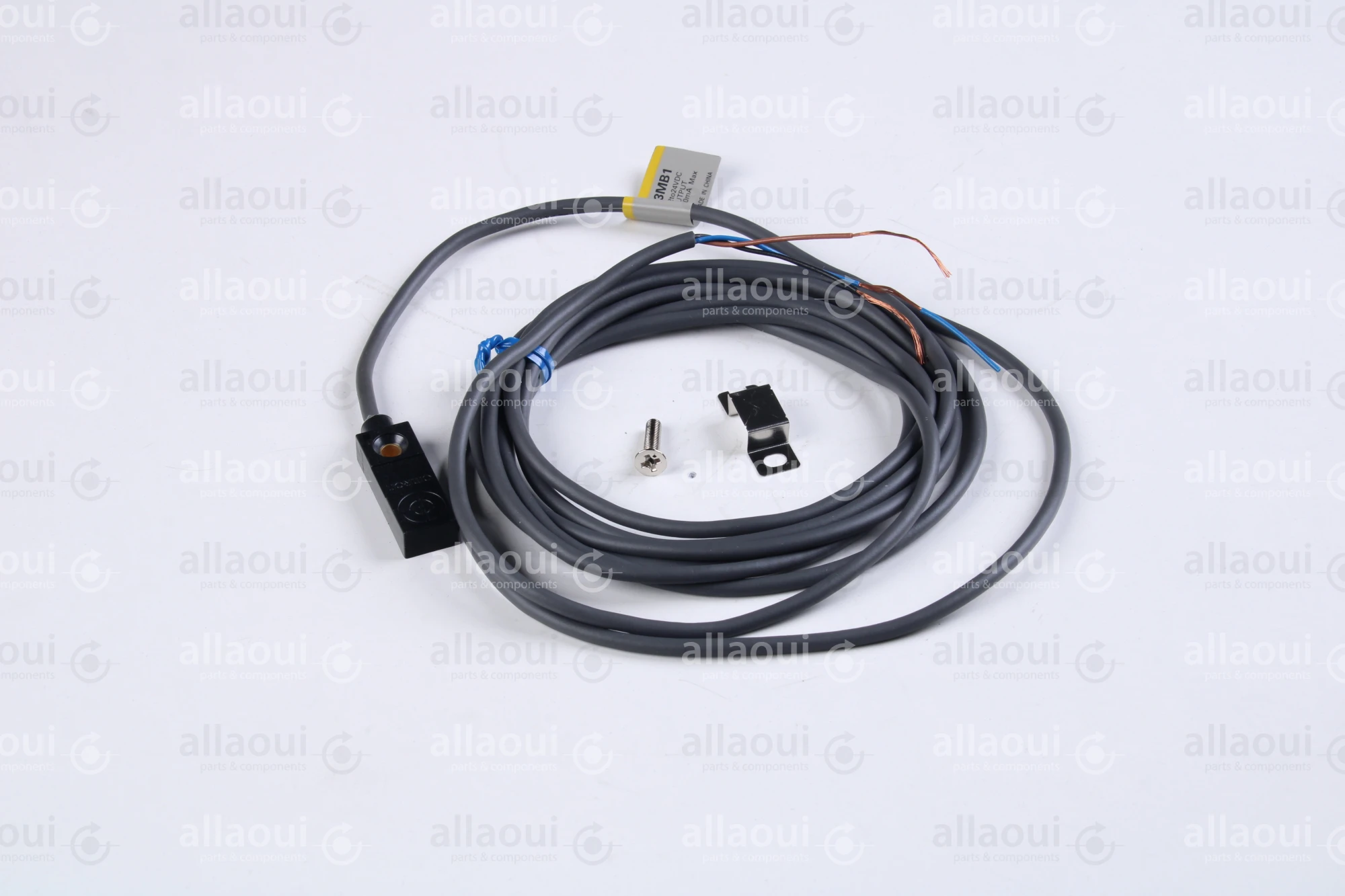 Omron Proximity sensor TL-W3MB1