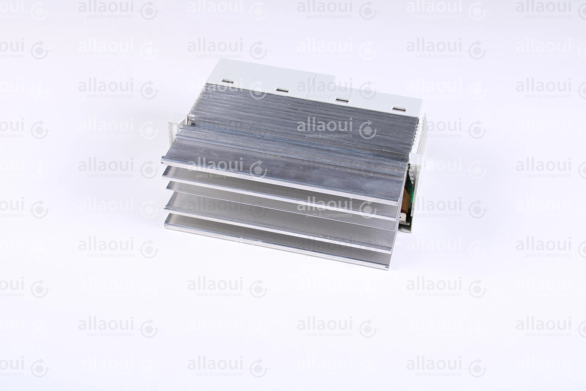 Lenze Frequency Converter 8200 Vector E82EV751_2B