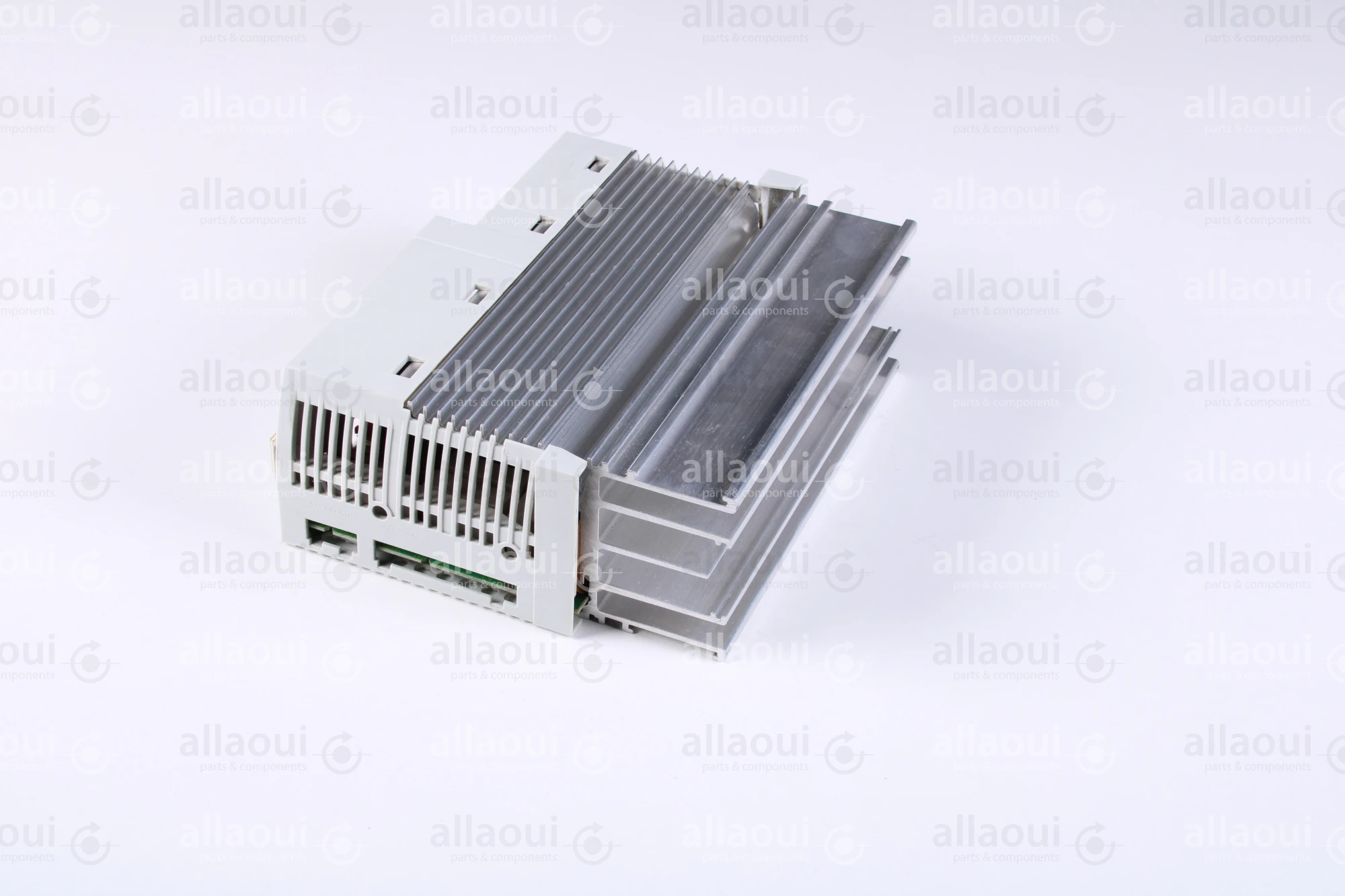 Lenze Frequency Converter 8200 Vector E82EV751_2B