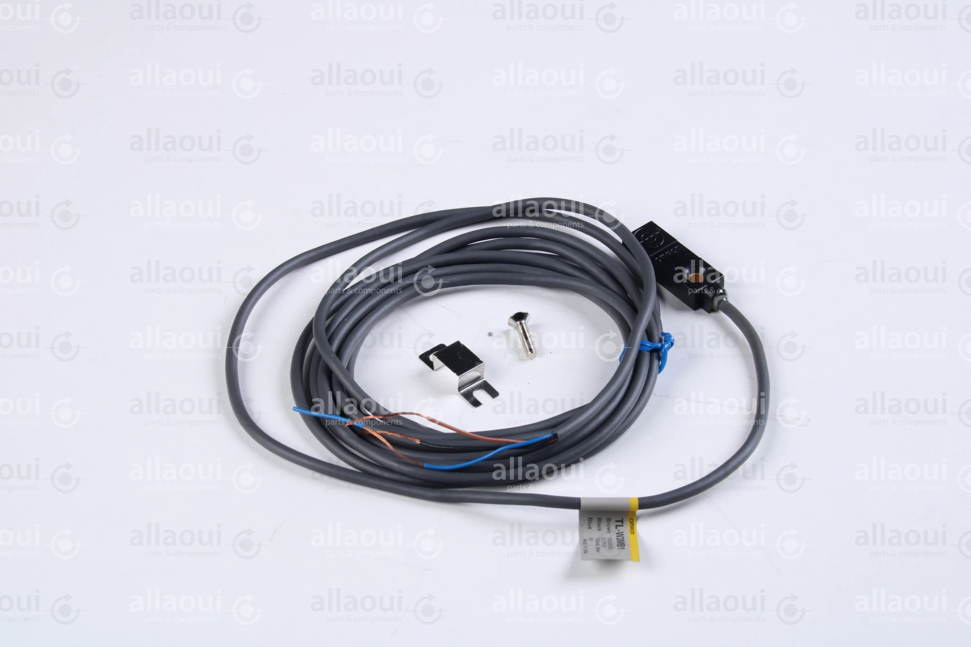 Omron Proximity sensor TL-W3MB1