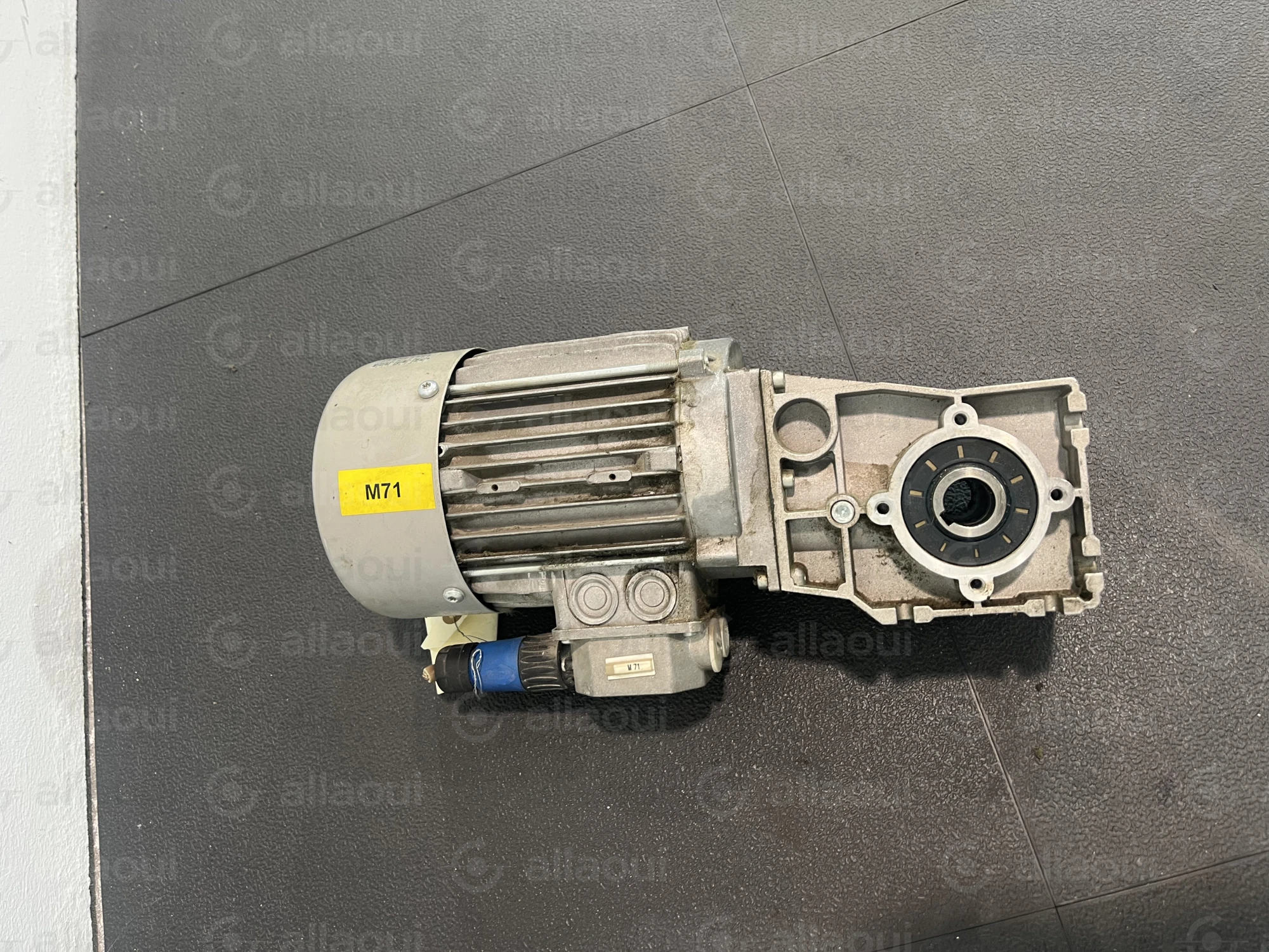 Lenze Motor MDEMA1M071-42