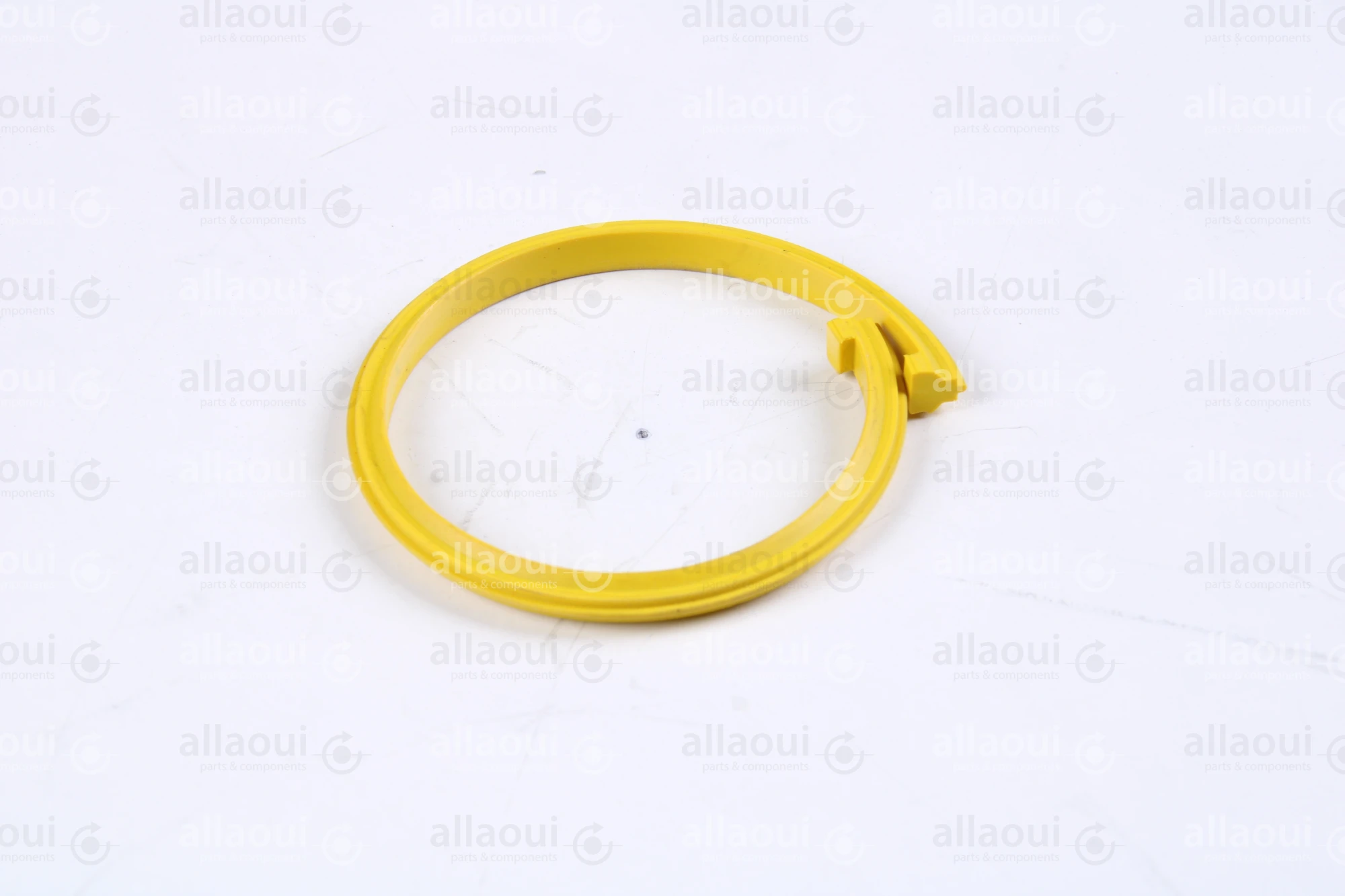 MBO Patrize yellow M64 cleaved 1594936 M64