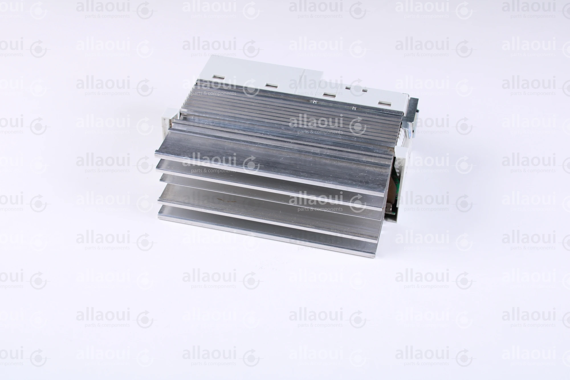 Lenze Frequency Converter 8200 Vector E82EV551_2C