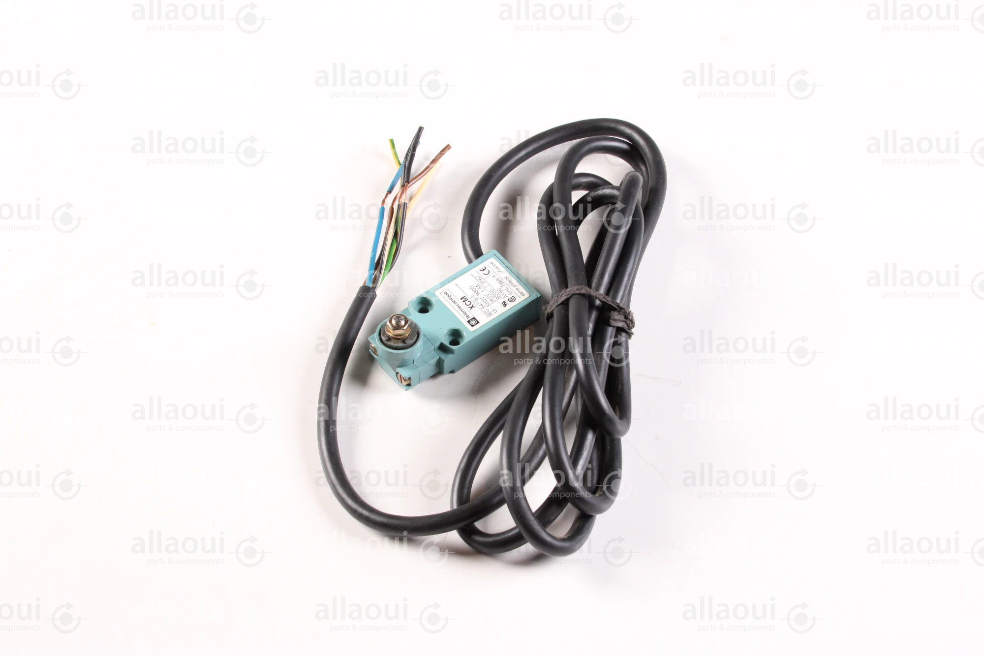 Telemecanique Limit Switch Enc with 1 mt Cabling XCM IEC-947-5-1