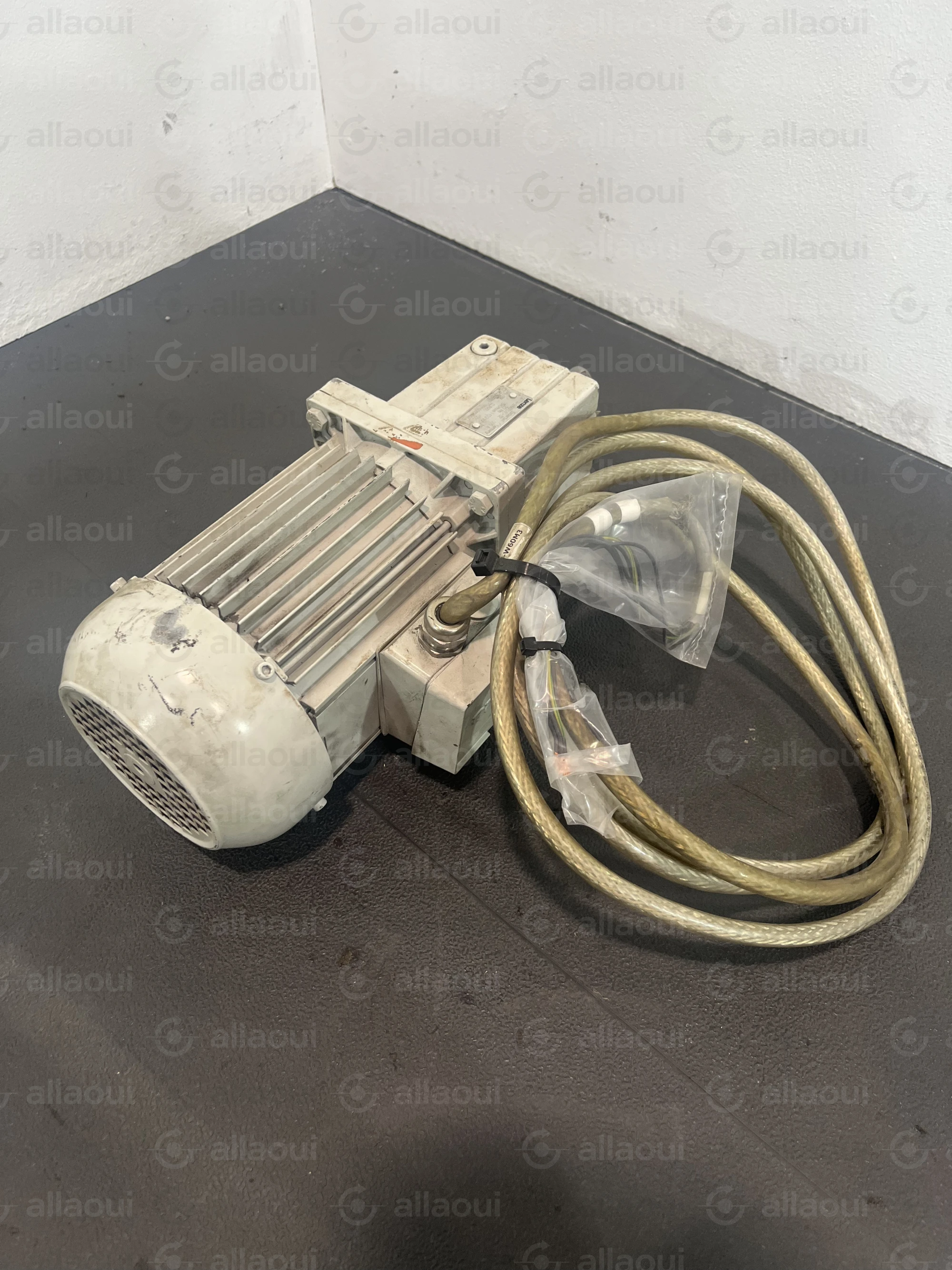 Lenze Motor MDXMA1M 080 - 32