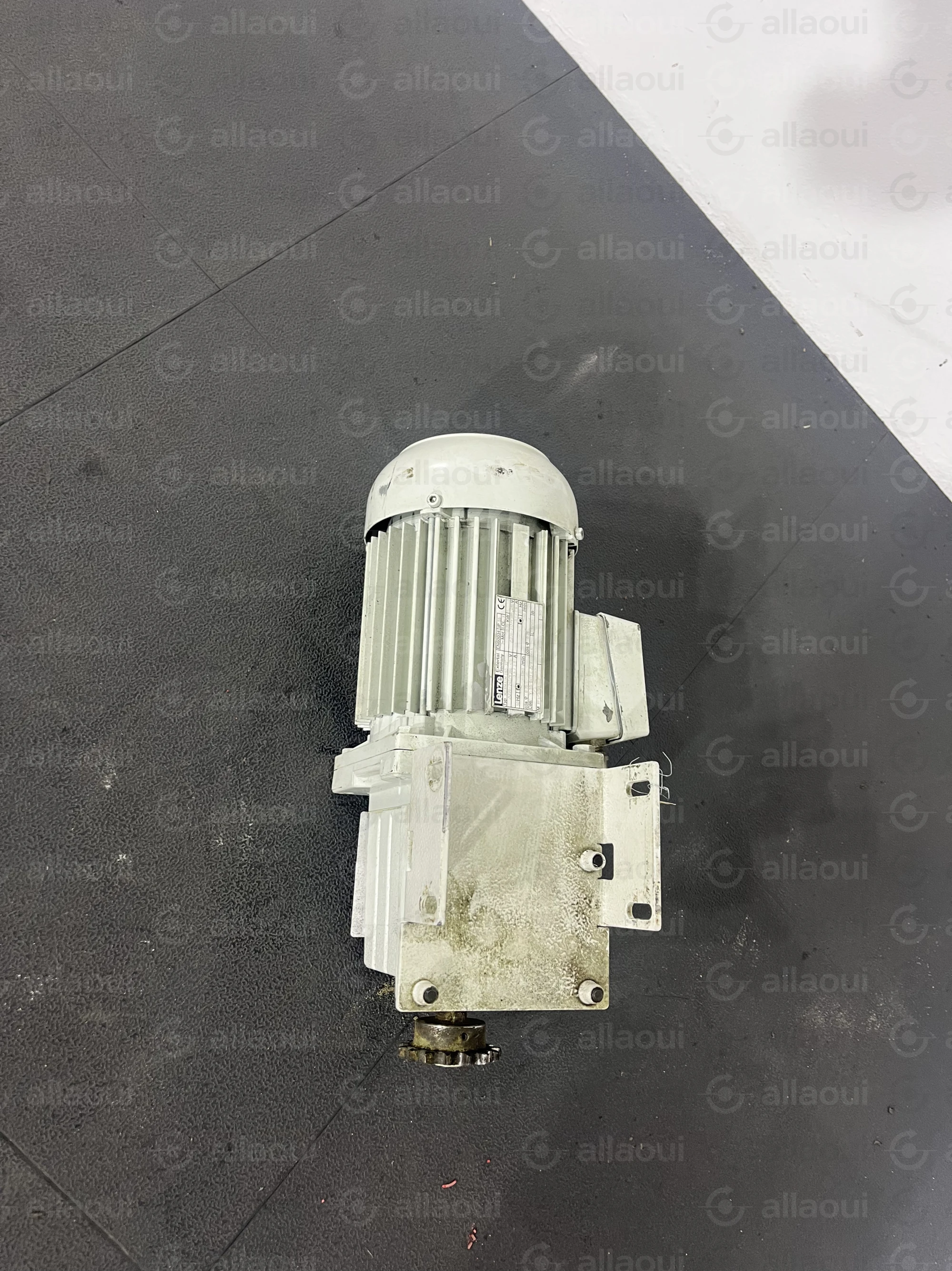 Lenze Motor M0XMA1M 080-32