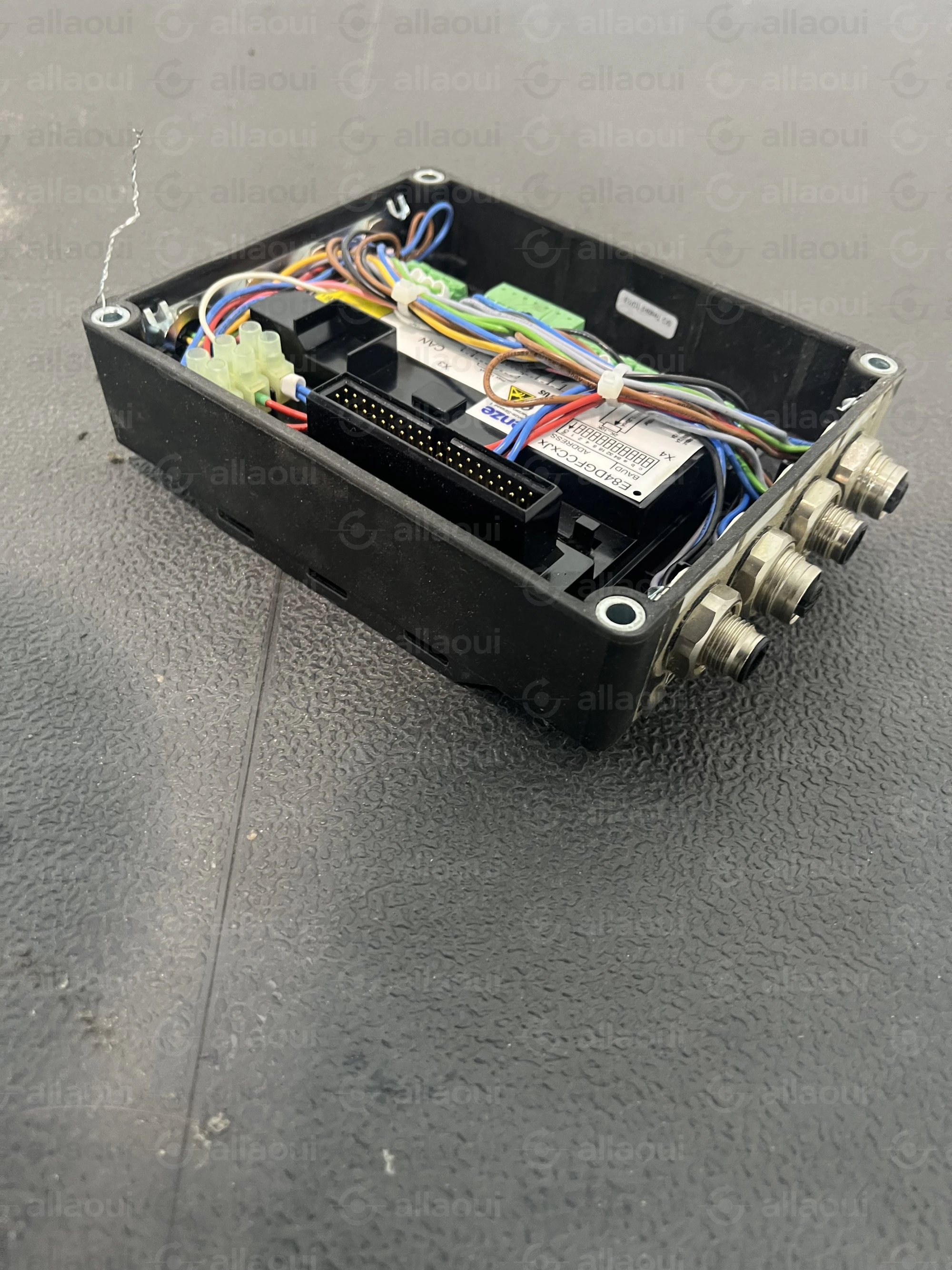 Lenze Inverter Drives 8400 Motec E84DGFCC9JX003